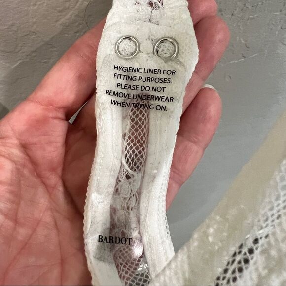 Bardot Adoni Lace Bodysuit White Sheer High-Cut Thong L NWT - Picture 12 of 14